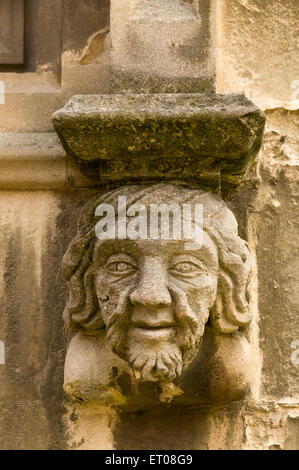 Gargoyle en dehors de la Cathédrale de Canterbury Banque D'Images