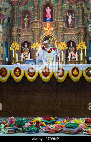 Célébration de la fête du Rosaire dans l'église Sainte Marie Estd1463 dédiée à Notre-Dame ; Vechoor Muthiamma Vechoor populairement au Kerala ; Banque D'Images
