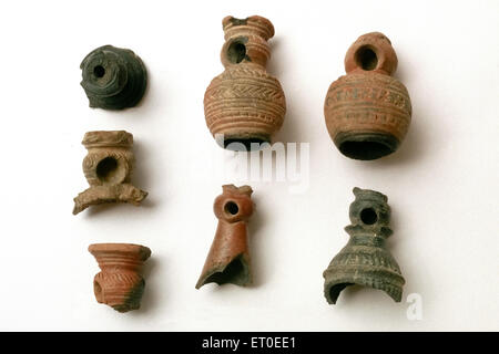 Pipes de fumée en terre cuite, Tamil Nadu, Inde, Asie Banque D'Images