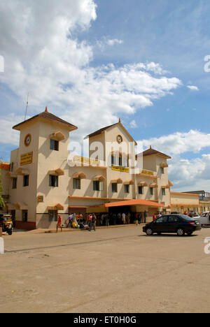 Bâtiment de la gare centrale de Mangalore ; Karnataka ; Inde , Asie Banque D'Images