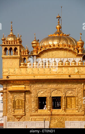 Close up of Harmandir Sahib ou Darbar Sahib ou Golden Temple à Amritsar, Punjab ; Inde ; Banque D'Images