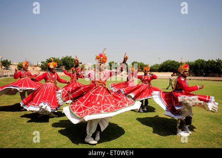 Gher Folk Dancers à marwar Jodhpur Rajasthan ; festivals ; Inde ; M.# 786 Banque D'Images