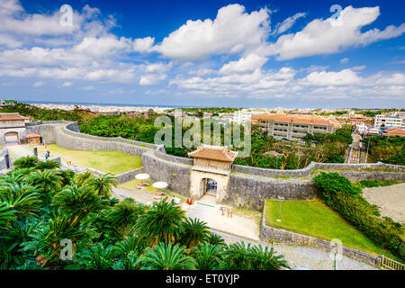 Naha, Okinawa, Japon au mur extérieur du Château de Shuri. Banque D'Images