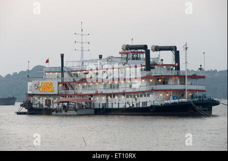 Casino Carnaval bateau de croisière dans la rivière Mandovi Panjim Goa Inde Asie Banque D'Images