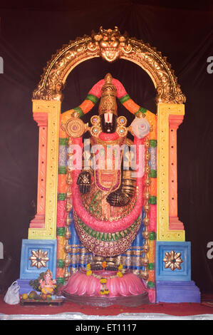 Idole de Lord Balaji pour célébrer Ganpati festival à Pune Maharashtra Inde Asie 2011 Banque D'Images
