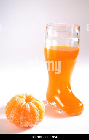 Boisson aux Fruits Jus d'orange ; santara ; Inde ; Banque D'Images