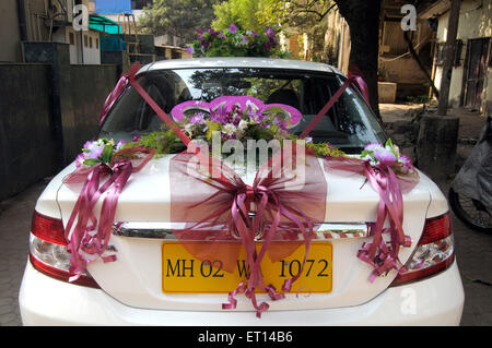 Voiture de mariage décoré Banque D'Images