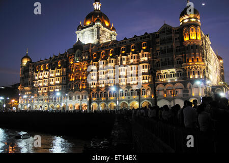 Taj Mahal hotel, de nuit, Bombay, Mumbai, Maharashtra, Inde - Banque D'Images