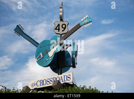 Clarksdale, Mississippi - Le croisement des autoroutes 61 et 49, où le guitariste de blues Robert Johnson aurait vendu son âme Banque D'Images