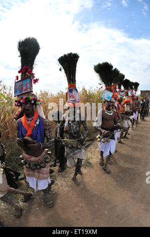 Tribal célébrant, foire tribale, Holi Festival, Kawant, Kavant, Chhotaudepur, Chhota Udepur, Chhotaudaipur, Chhota Udaipur, Vadodara, Gujarat, Inde Banque D'Images