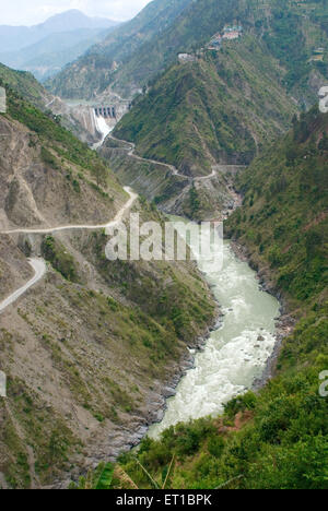 En construction de barrage sur le Jammu Hill Road à Srinagar, Jammu-et-Cachemire Inde Asie Banque D'Images