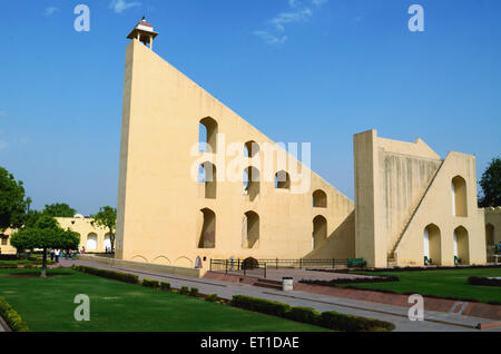 Élevé dans le Rajasthan en Inde Jaipur Jantar Mantar Banque D'Images