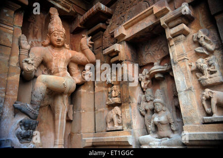 Statues du Temple Brihadeeswara ; sculptures du Temple Brihadishvara ; Tanjore ; Thanjavur ; Tamil Nadu ; Inde ;Asie Banque D'Images