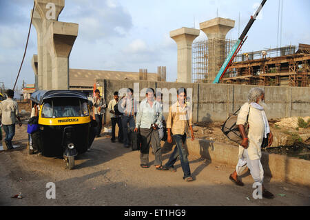 Zone piétonne de chantier du pont ; Bombay Mumbai Maharashtra ; Inde ; Banque D'Images