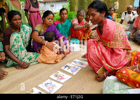 L'accouchement ; éducation ; Chakradharpur Jharkhand en Inde ; PAS DE MR Banque D'Images