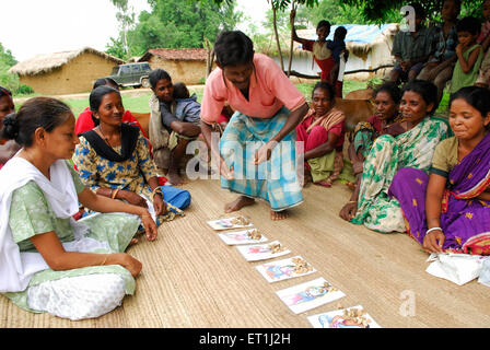 L'accouchement ; éducation ; Chakradharpur Jharkhand en Inde ; PAS DE MR Banque D'Images