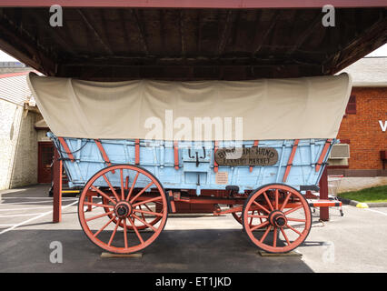 Wild West vintage traditionnel vieux wagon à Farmers Market, Bird in hand, Lancaster, Pennsylvanie, États-Unis Banque D'Images