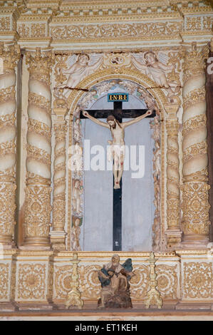 L'église St François d'assise croix avec Jésus Goa Maharashtra Inde Asie Mars 2011 Banque D'Images