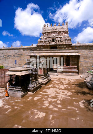 Airavatheeswara Gopuram du temple de Darasuram Dharasuram dans le Tamil Nadu en Inde ; Banque D'Images