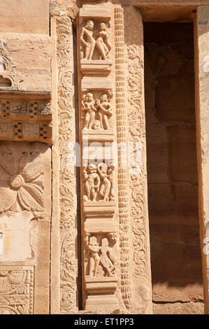 Découpage sur mur de teli ka mandir fort de Gwalior dans le Madhya Pradesh ; Inde ; Banque D'Images