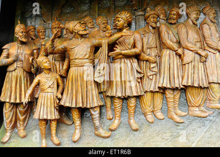 Sculpture Shivaji ; fort Akluj ; Shivsrushti Killa ; Solapur ; Maharashtra ;Inde Banque D'Images