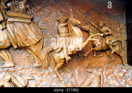 Sculpture de bataille à akluj Shivshrushti ; fort ; ; ; Inde Maharashtra Mumbai Banque D'Images