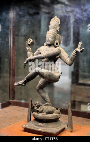 Statue de bronze de la dynastie Chola nataraja temple meenakshi à Madurai tamilnadu Inde Asie Banque D'Images