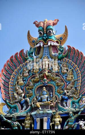 Gopuram temple meenakshi à Madurai dans le Tamil Nadu Inde Asie Banque D'Images