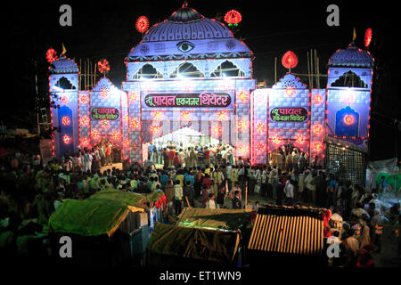 Les gens de l'extérieur theatre tickets Patna au Bihar, en Inde Asie Banque D'Images