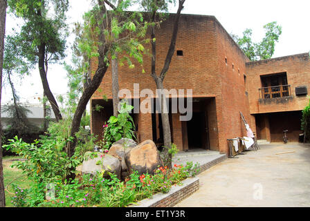 M. F. Husain; artiste indien; Maqbool Fida Husain, M. F. Hussain; maison; Bungalow ; adda ; musée d'art ; galerie d'art ; Faridabad ; Haryana; Inde; Asie Banque D'Images