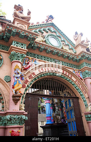 Krishna Baug Radha Krishna temple ; Charni Road ; Bombay Mumbai Maharashtra ; Inde ; Banque D'Images