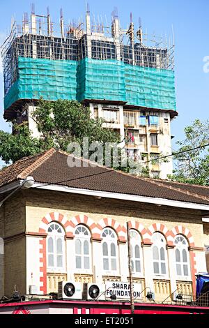 Vieux bâtiment Sharaf Fondation et construction ; Charni road ; Bombay Mumbai Maharashtra ; Inde ; Banque D'Images