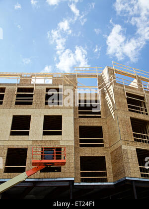 Construction et de grues sur un chantier en France Banque D'Images