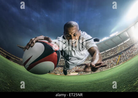 Joueur de rugby homme chauve Banque D'Images