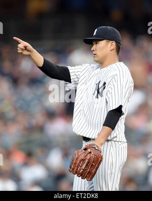 New York, USA. 9 juin, 2015. Masahiro Tanaka (Yankees) : MLB New York Yankees à partir lanceur Masahiro Tanaka apprécie Didi Grégoire (pas sur la photo) lors de la deuxième manche d'un match contre les Nationals de Washington au Yankee Stadium de New York, États-Unis . Credit : AFLO/Alamy Live News Banque D'Images