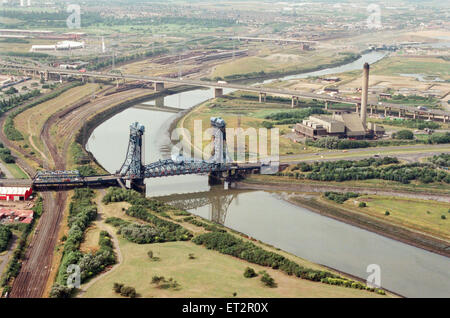 Vue aérienne de Teesside, Tees Newport ascenseur Pont. 28 juillet 1995. Banque D'Images