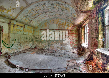 Détruit Bâtiment de l'ancien hôpital psychiatrique Zofiówka Banque D'Images