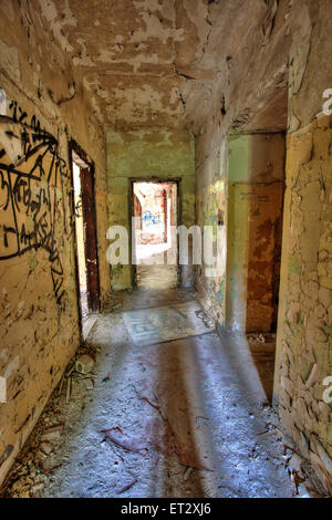 Détruit Bâtiment de l'ancien hôpital psychiatrique Zofiówka Banque D'Images