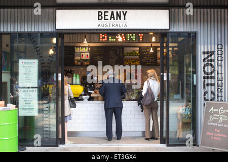 BEANY, Euston Station Piazza, centre de Londres, Angleterre, RU Banque D'Images