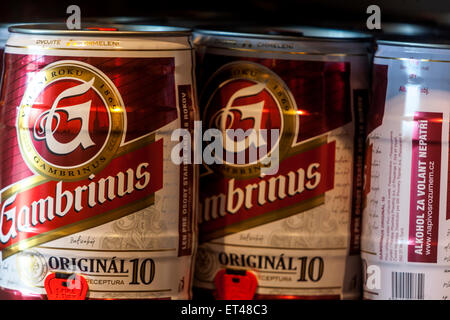 Petit fût de cinq litres de bière de marque Gambrinus à shop. République tchèque Banque D'Images