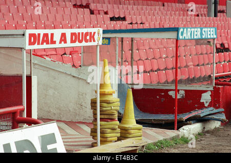 Histoire passe sous le marteau lors de la grande vente aux enchères Ayresome Park a lieu le 23 avril 1996. Vue générale d'un Ayresome Park vide en prévision de la vente aux enchères, le 15 avril 1996. Banque D'Images