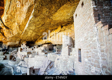 Cliff Palace est l'une des plus importantes ruines Indiennes Pueblo à Mesa Verde National Park, Colorado Banque D'Images