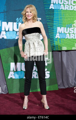 Nashville, Tennessee, USA. 10 Juin, 2015. Actrice Nicole Kidman arrive sur le tapis rouge à la CMT Music Awards qui a eu lieu à l'Arène Bridgestone. © Jason Moore/ZUMA/Alamy Fil Live News Banque D'Images