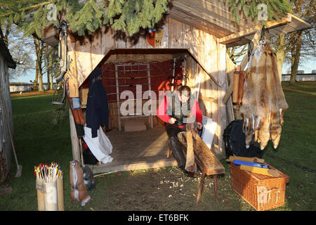 Comtesse Stephanie von Pfuel vous ouvre les portes de son château pour le Tuessling Marché de Noël comprend : Aussteller Kunstmarkt Où : Munich, Allemagne Quand : 12 Déc 2014 Crédit : Franco Gulotta/WENN.com Banque D'Images