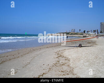 Plage à Tel Aviv, Israël Banque D'Images