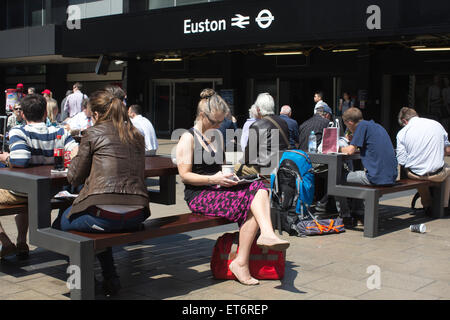 La Station Euston Piazza, centre de Londres, Angleterre, RU Banque D'Images