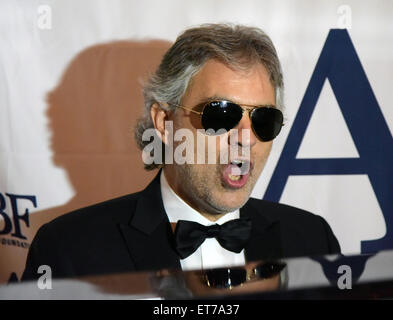 Andrea Bocelli et Veronica épouse Le Cirque en fête son 40ème anniversaire lors d'un gala au profit de la fondation Andrea Bocelli Andrea Bocelli avec : où : New York City, New York, United States Quand : 16 Déc 2014 Crédit : Rob riche/WENN.com Banque D'Images