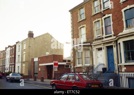 Vues générales de maisons sur Cromwell Road, Gloucester. Numéro 25 de la rue Cromwell était la maison d'assassins Fred et Rosemary West. 5e octobre 1995. Banque D'Images