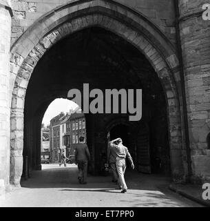 Des scènes de rue à Worcester, Worcestershire. 24 septembre 1954. Banque D'Images