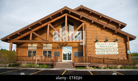 Henrys Fork de la rivière Snake, Henrys Fork Pêcheurs Shop, Island Park, New York Banque D'Images